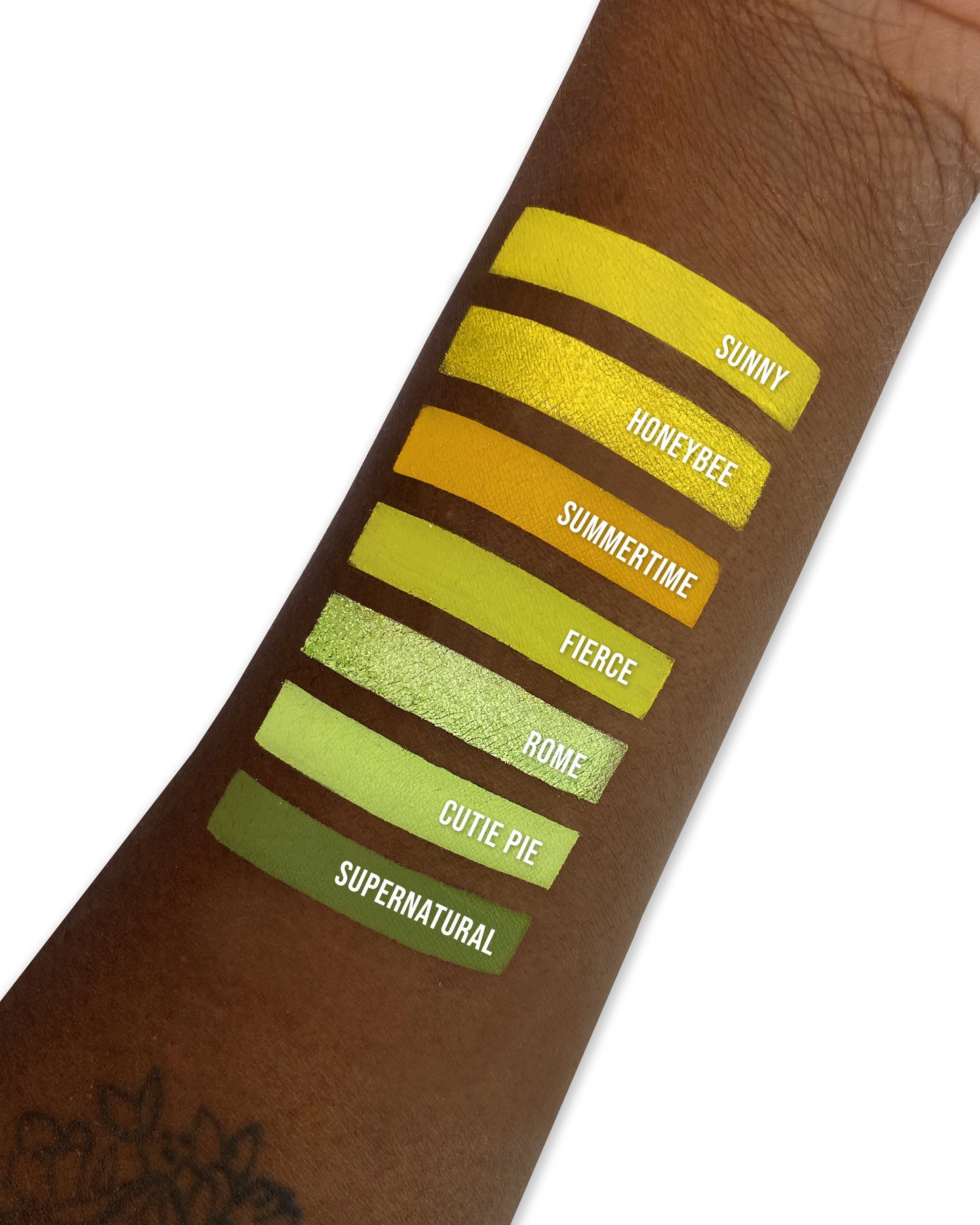 Gavissi Beauty - "HONEY BEE" SATIN EYESHADOW